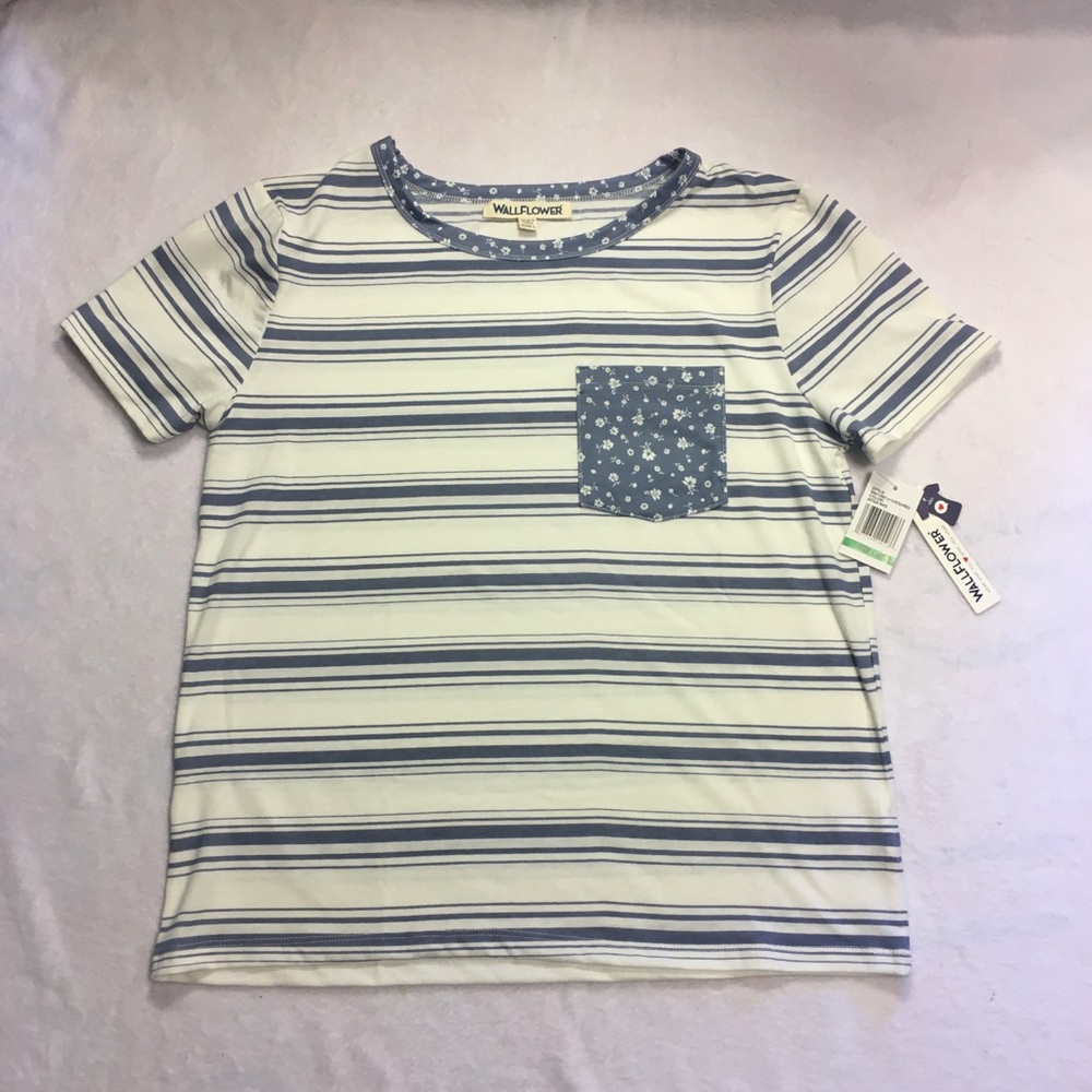 WallFlower Striped T-Shirt Womens Large Antique White Blue Floral Pocket‎ NEW